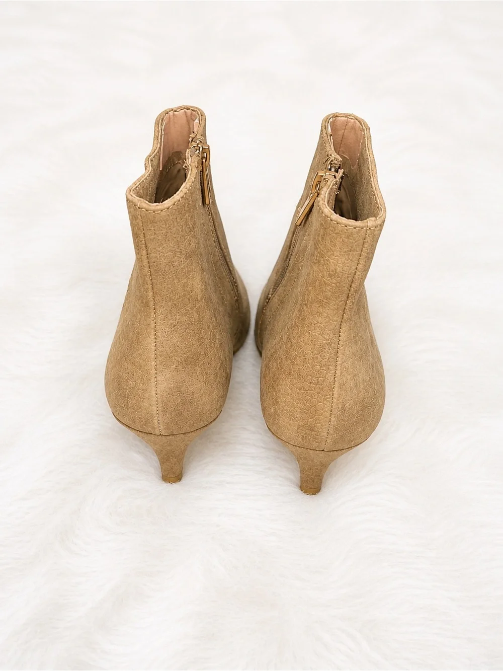 Express Croc Embossed Ankle Booties Size 6 Tan Pointed Toe Kitten Heel Chic - Picture 5 of 6